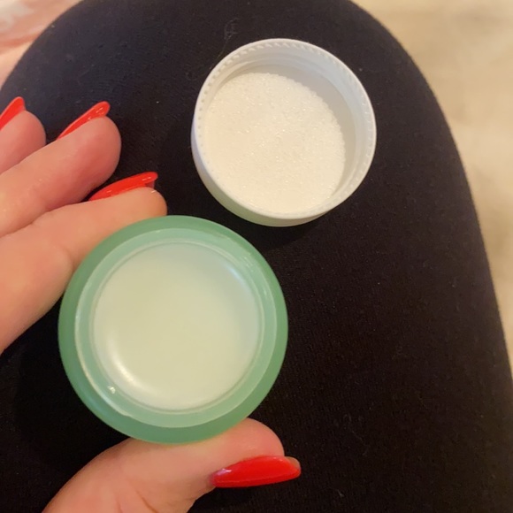 Clean it Zero Pore Clarifying Cleansing Balm - Picture 9 of 10